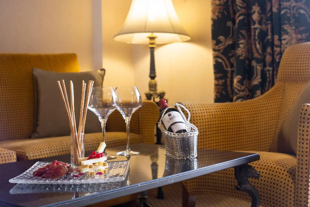 SUITE CLUB Room, InterContinental Madrid, Madrid