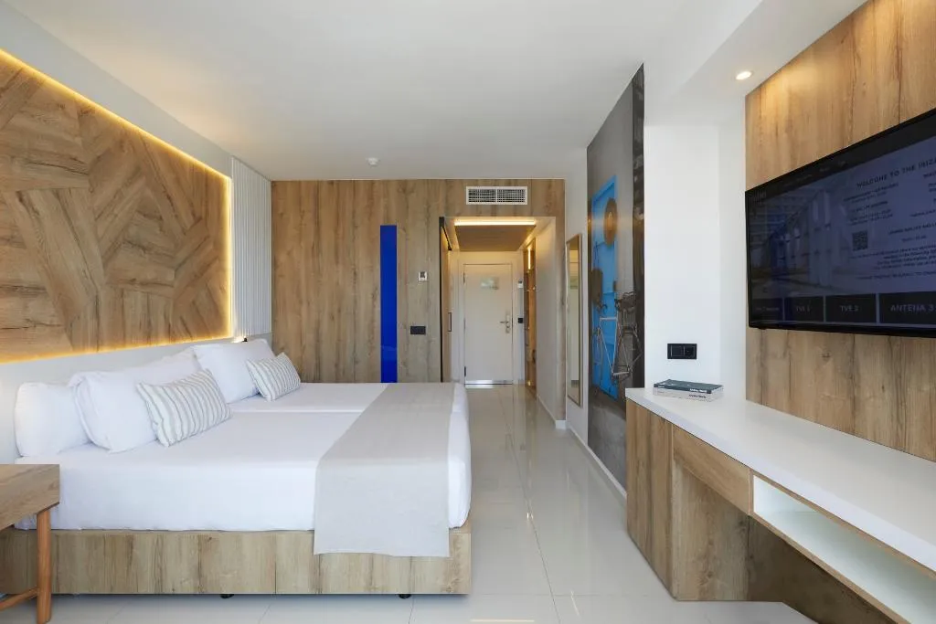 DOUBLE SUPERIOR Room, The Ibiza Twiins, Ibiza