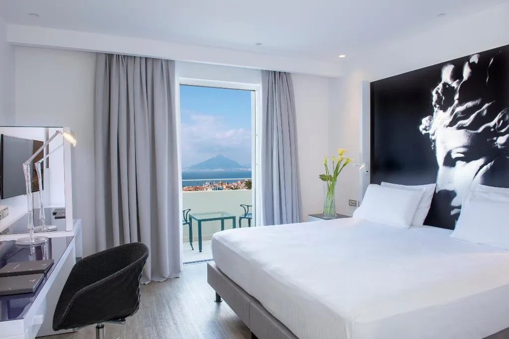 Double or Twin SUPERIOR SEA VIEW Room, Hilton Sorrento Palace, Naples