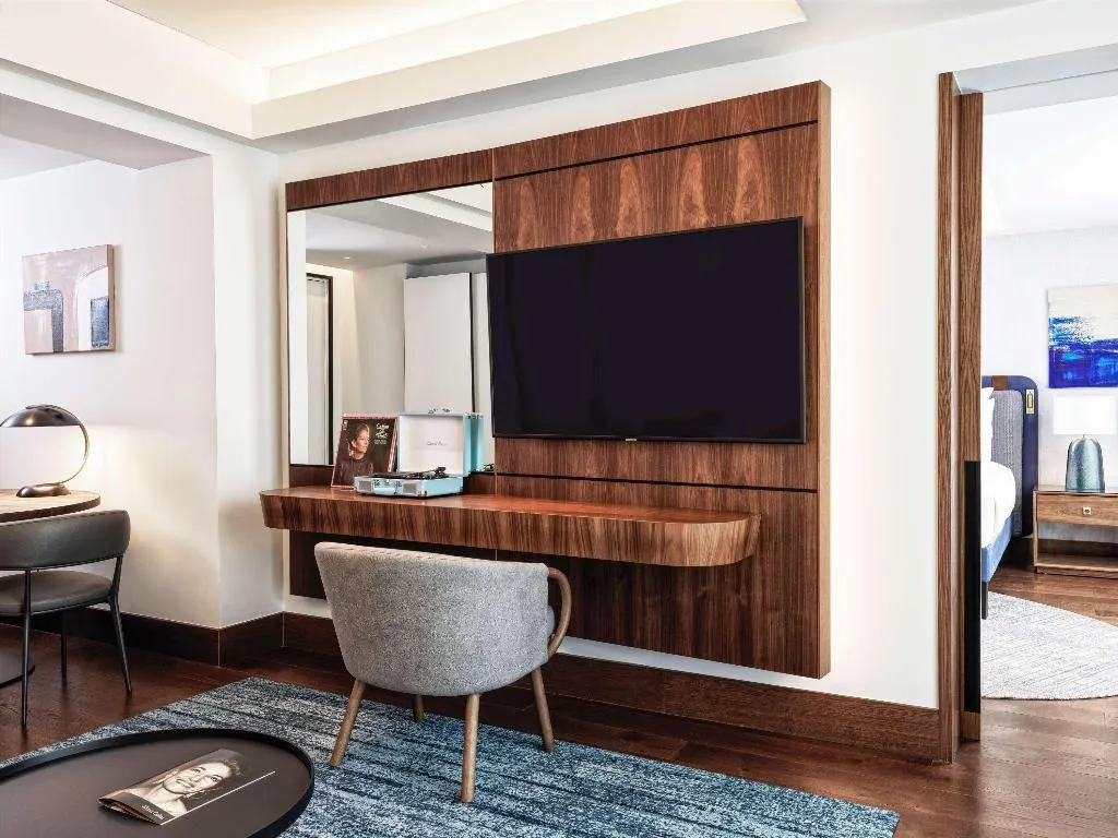 SUITE Presidential Room, Athens Capital Center Hotel-MGallery, Athens