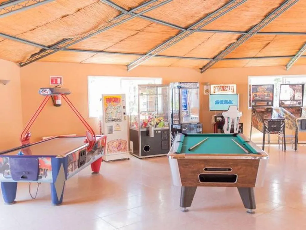 Sports and Entertainment, Hotel Club Es Talaial, Majorca
