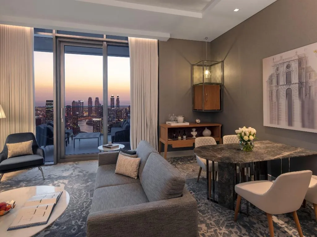 SUITE WITH BALCONY Room, SLS Dubai Hotel & Residences, Dubai