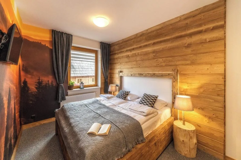 Room, ApartHotel Giewont, Krakow