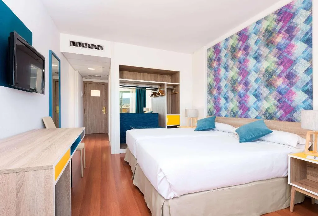 DOUBLE KING SIZE BED Room, Guadalajara Conference Center Affiliated By Melia, Madrid