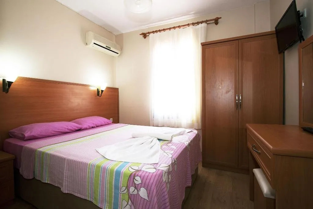 Room, Yalcin Hotel, Izmir