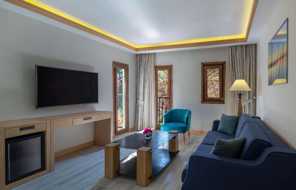 SUITE QUEEN BED TWO BEDROOMS Room, DoubleTree by Hilton Bodrum Marina Vista, Bodrum