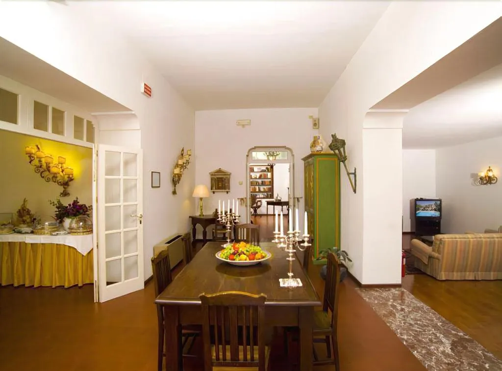 Lobby, Villa Sirina, Taormina