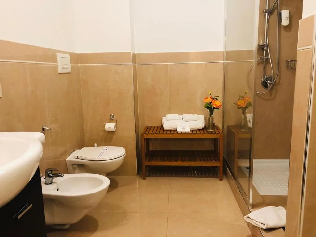 Room, Antichi Colori, Palermo