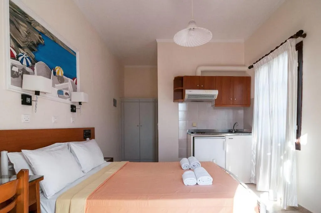 Room, Holiday Beach Resort, Santorini