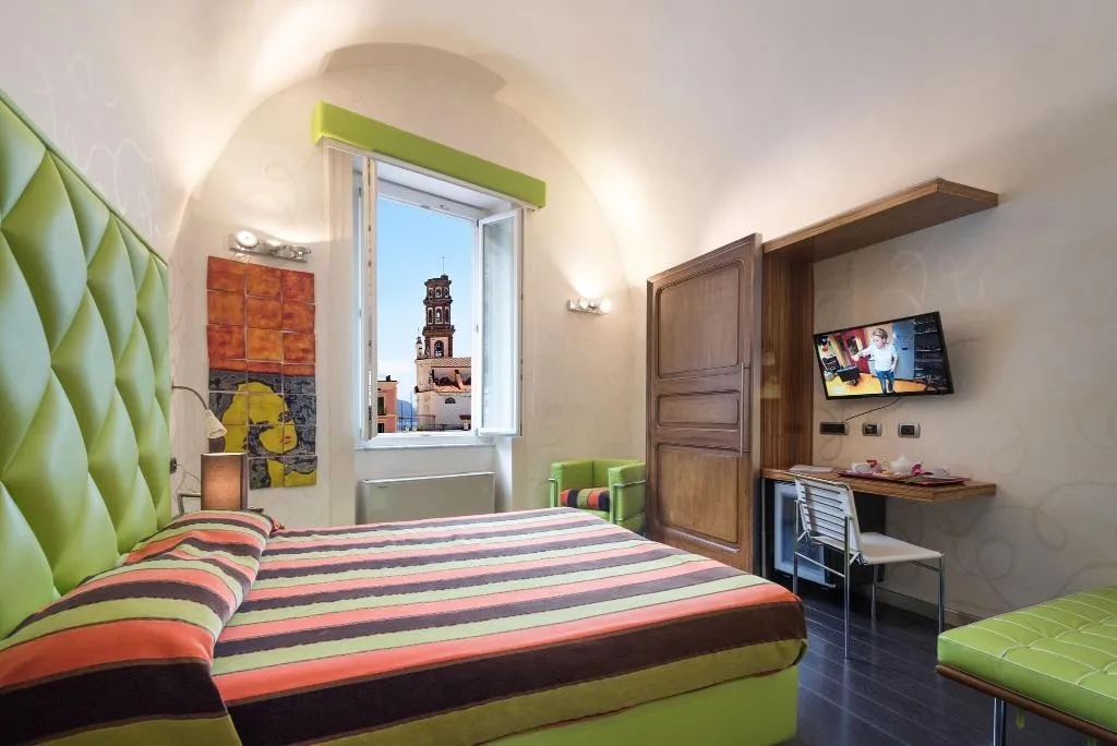 DOUBLE CLASSIC Room, Palazzo Ferraioli, Naples