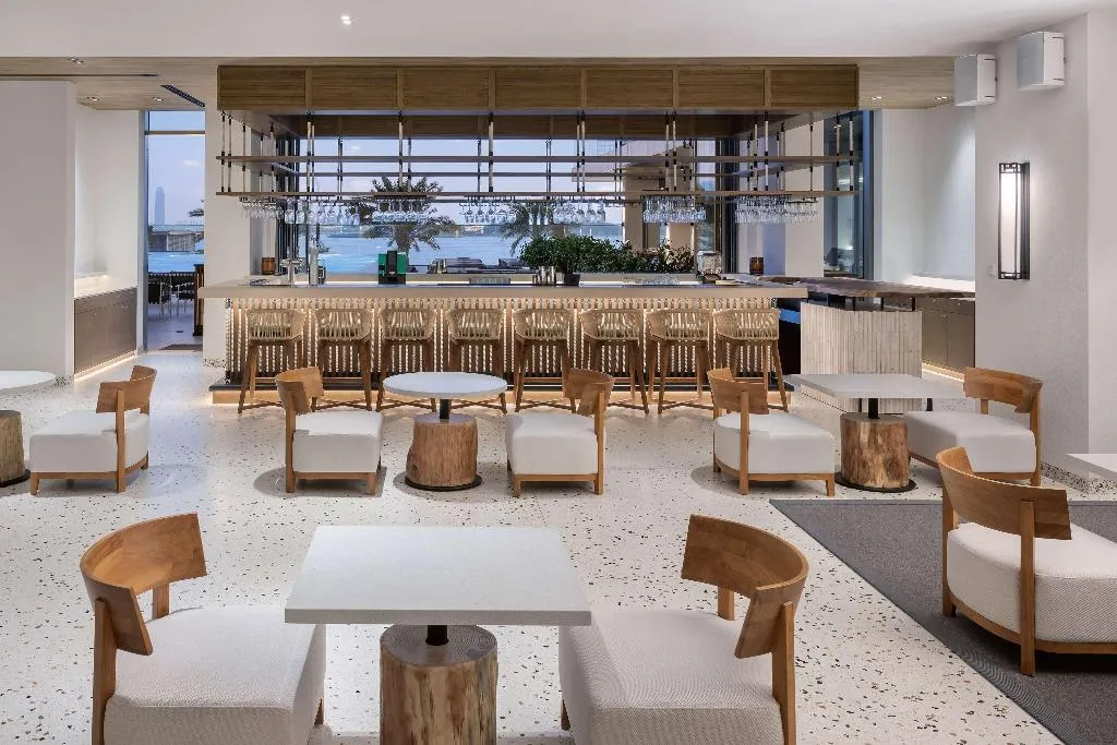 Bar, Radisson Beach Resort Palm Jumeirah, Dubai