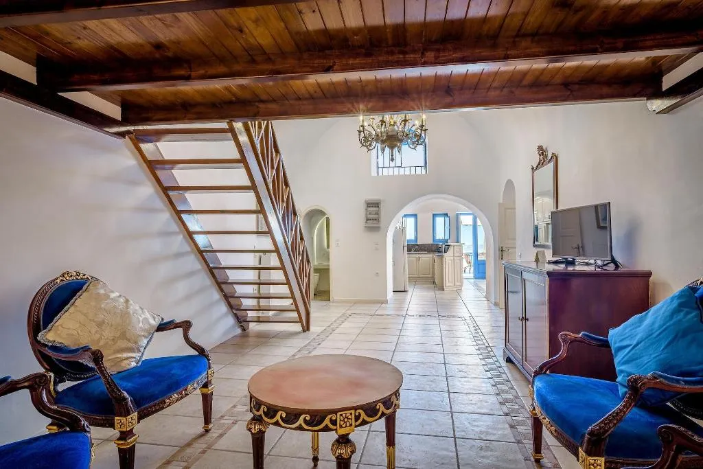 Room, Golden Grey Goose, Santorini