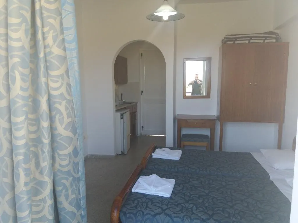 Room, Maritsa Studios, Kos