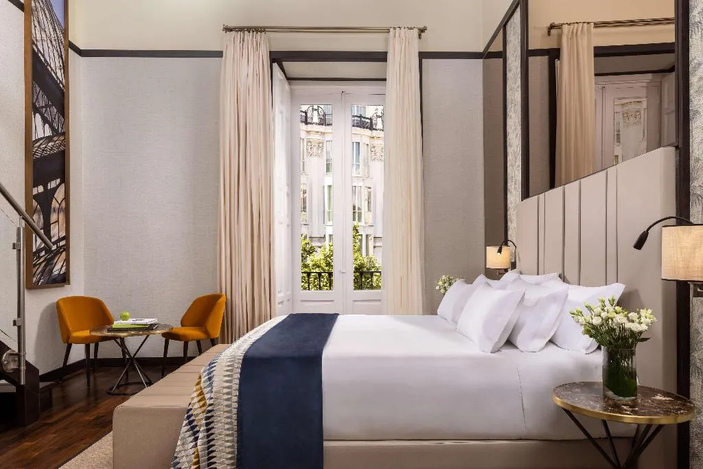 Room, NH Collection Madrid Palacio de Tepa, Madrid