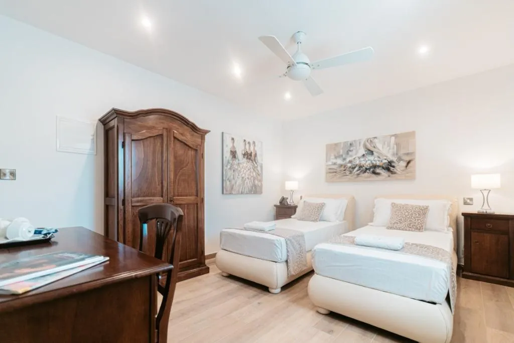 JUNIOR SUITE STANDARD Room, Palazzo Violetta, Malta