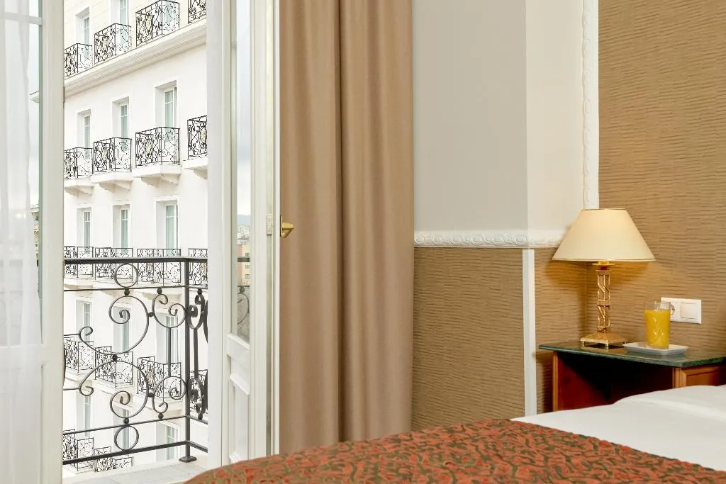 Double or Twin CLASSIC Room, Grand Hotel Palace Thessaloniki, Halkidiki