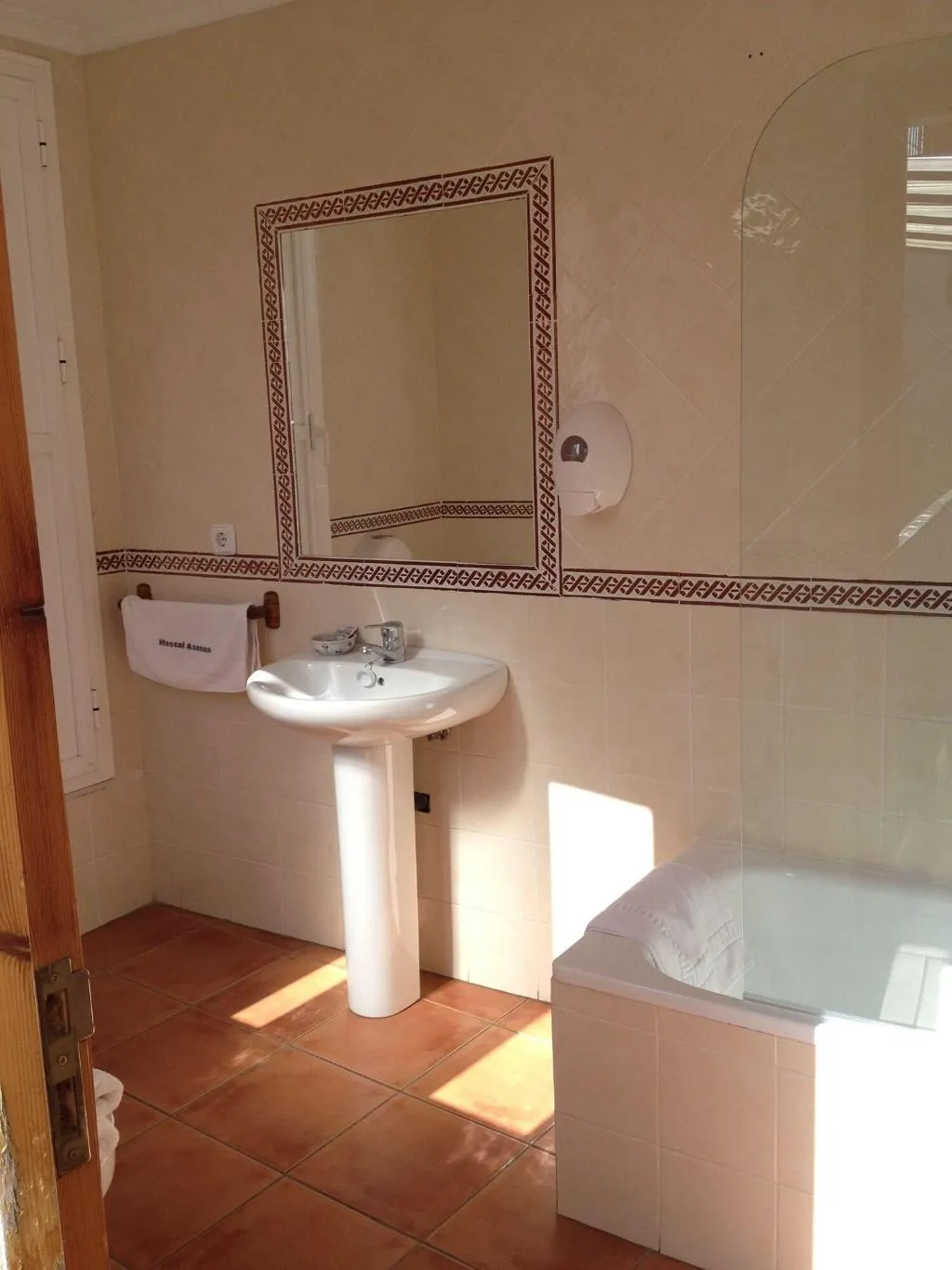 Room, Hostal Atenas, Seville