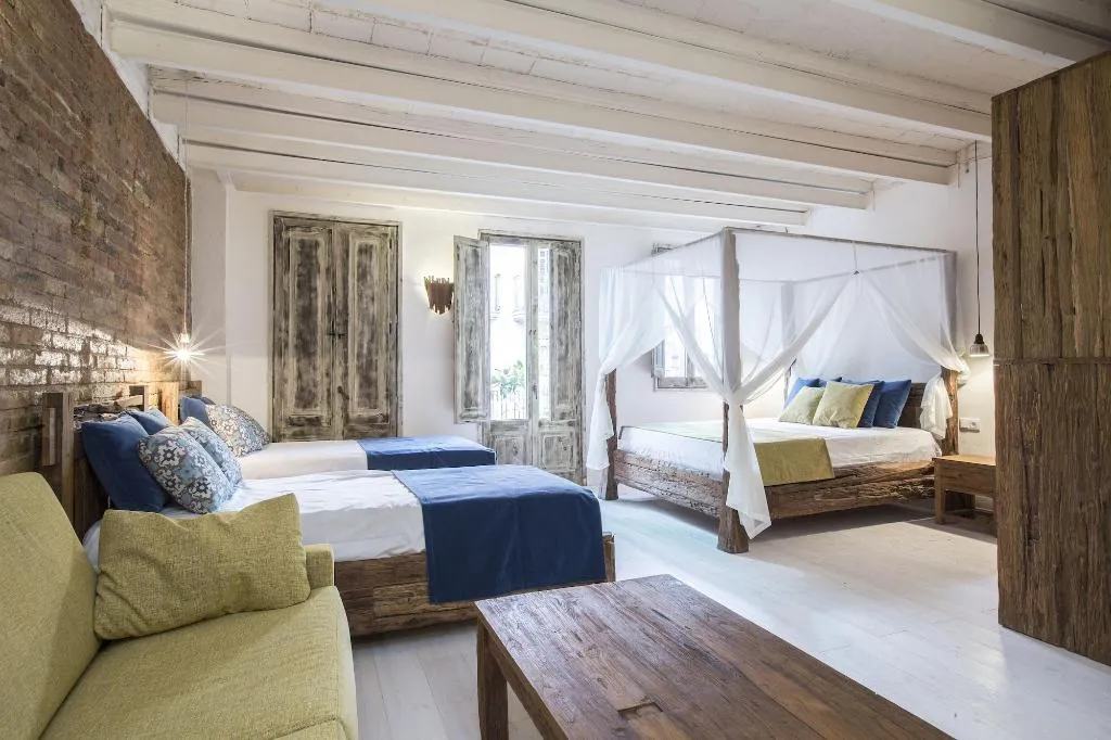 APARTMENT CAPACITY 6 Room, La Bodega Suites, Barcelona