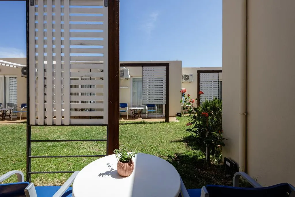 Double or Twin STANDARD Room, Rethymno Village, Crete