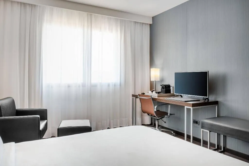 DOUBLE CITY VIEW KING BED Room, AC Algeciras, Costa De La Luz
