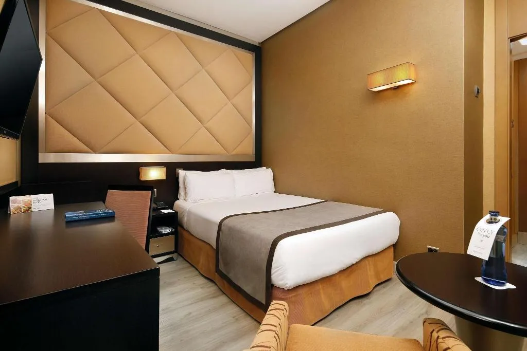 SINGLE STANDARD Room, Hcc St. Moritz, Barcelona