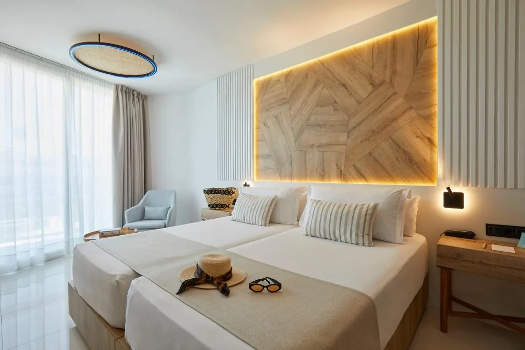 DOUBLE SUPERIOR Room, The Ibiza Twiins, Ibiza