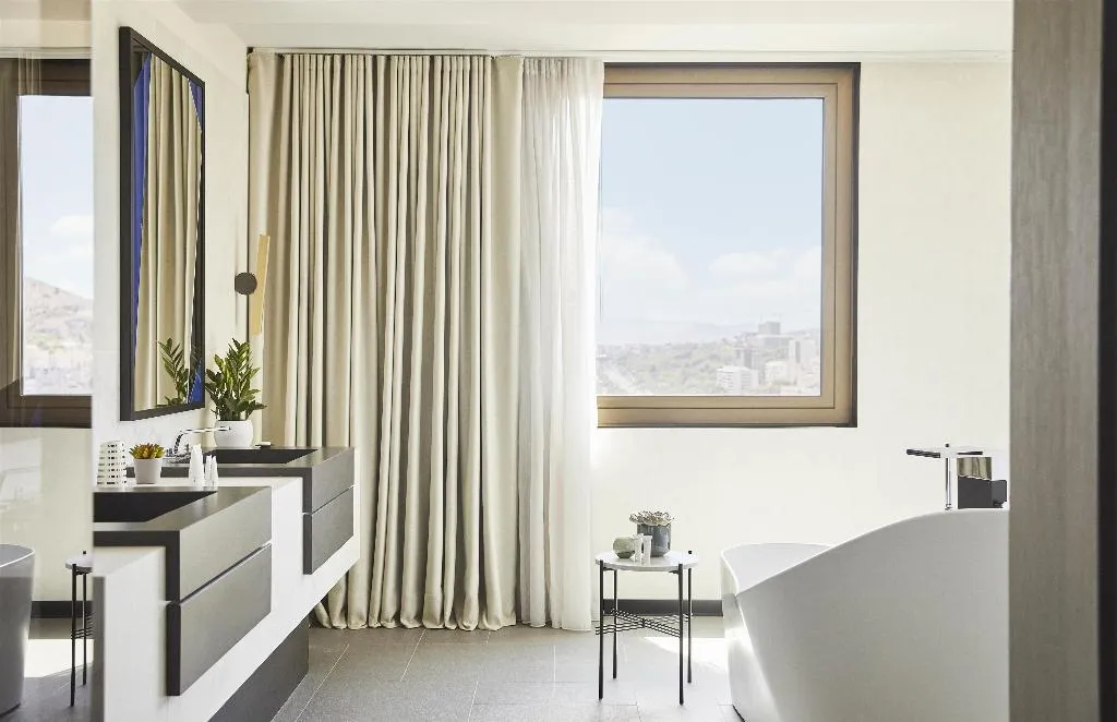 Room, Grand Hyatt Barcelona, Barcelona