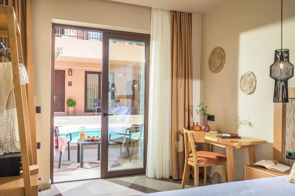 Room, Hotel Pyriã¡, Crete