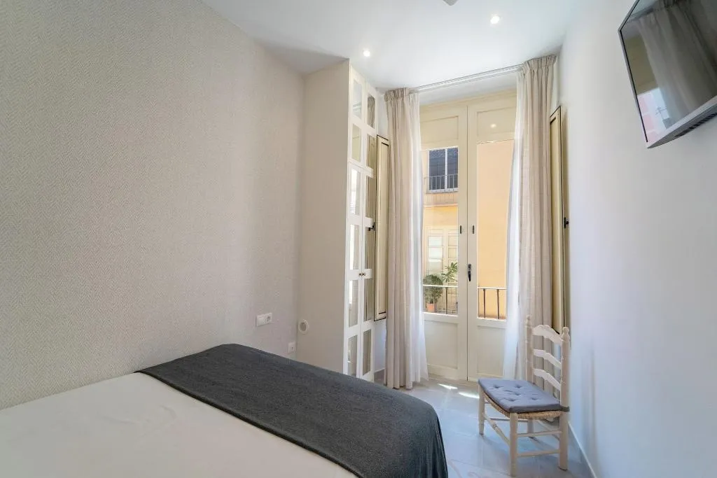 Room, La Siesta Málaga Guesthouse, Costa Del Sol