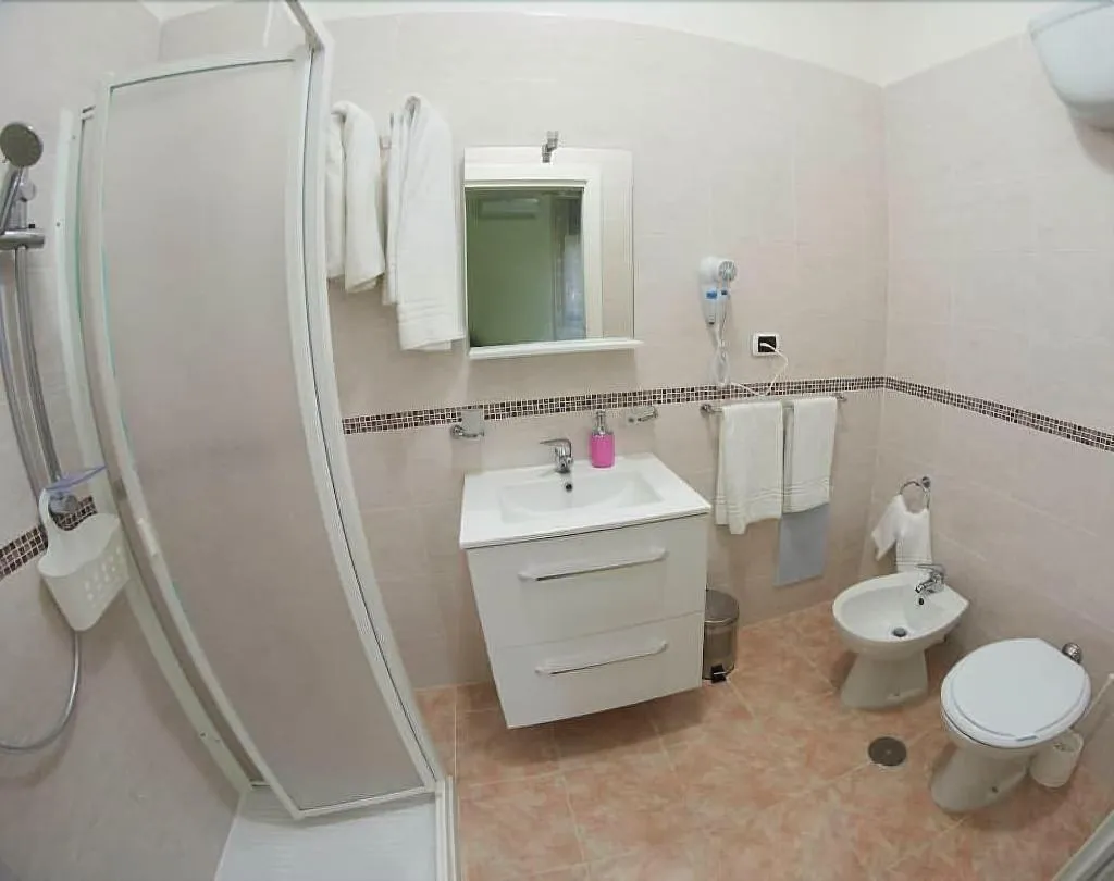 Room, L Anfiteatro Di Pompei B B, Naples