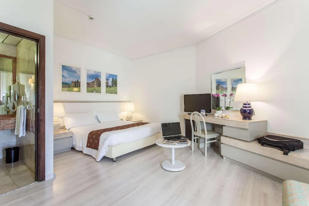 DOUBLE STANDARD Room, Etrusco Arezzo Hotel, Sure Hotel Collection by Bes, Florence