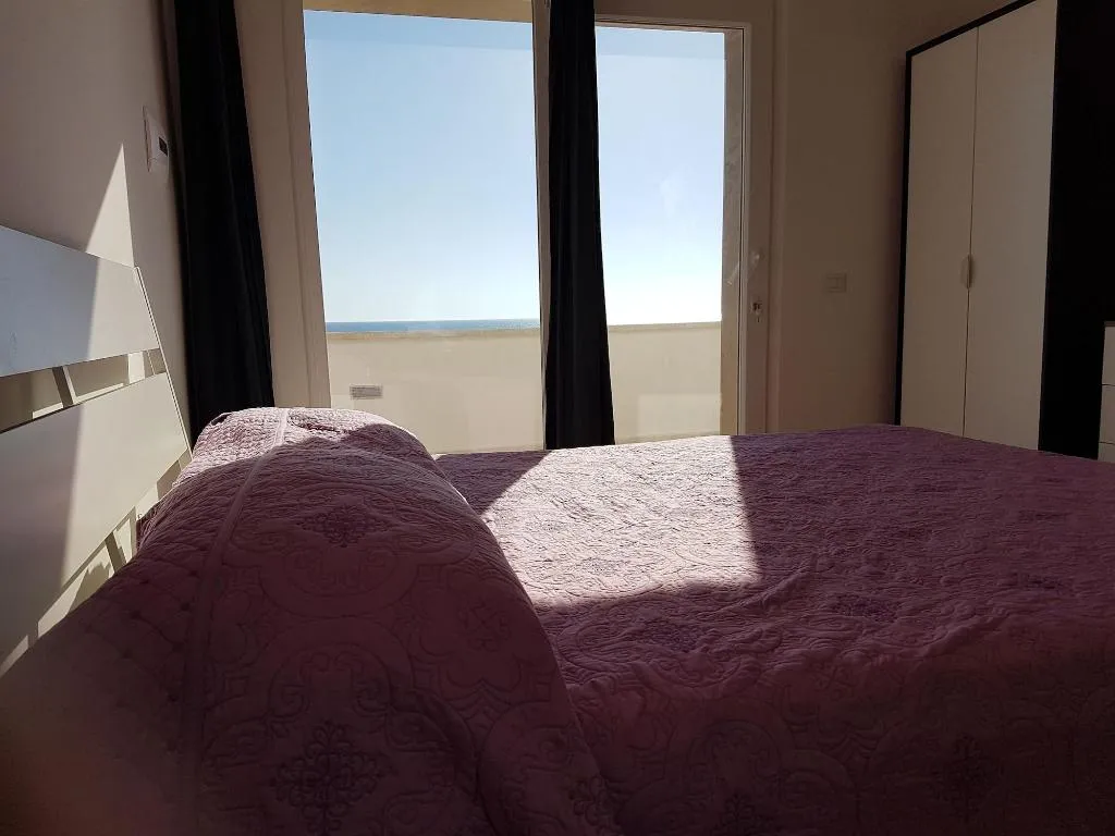 Room, Il Paradiso Sul Mare, Rome