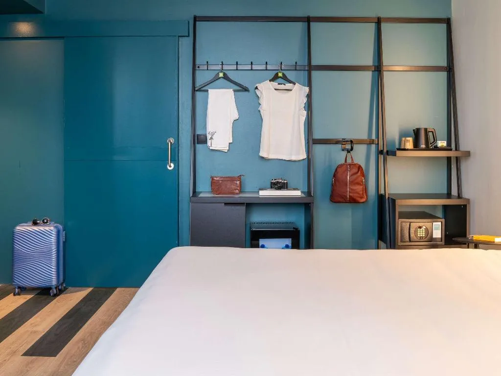 DOUBLE WITH DOUBLE BED Room, ibis Styles Barcelona Sant Joan Despi, Barcelona
