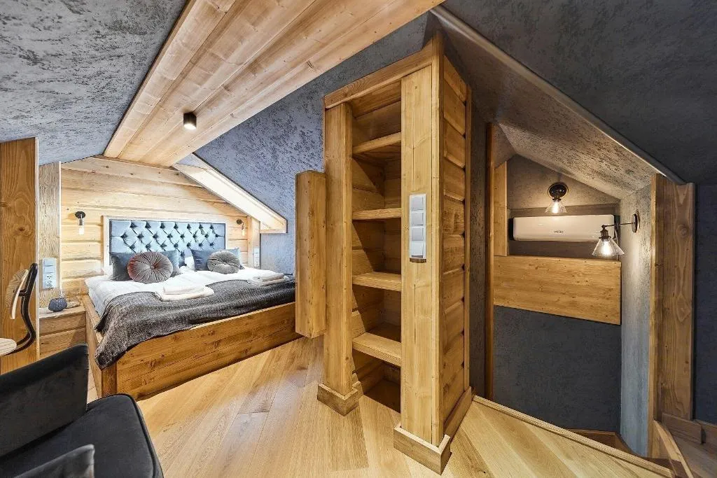 Room, ApartHotel Giewont, Krakow