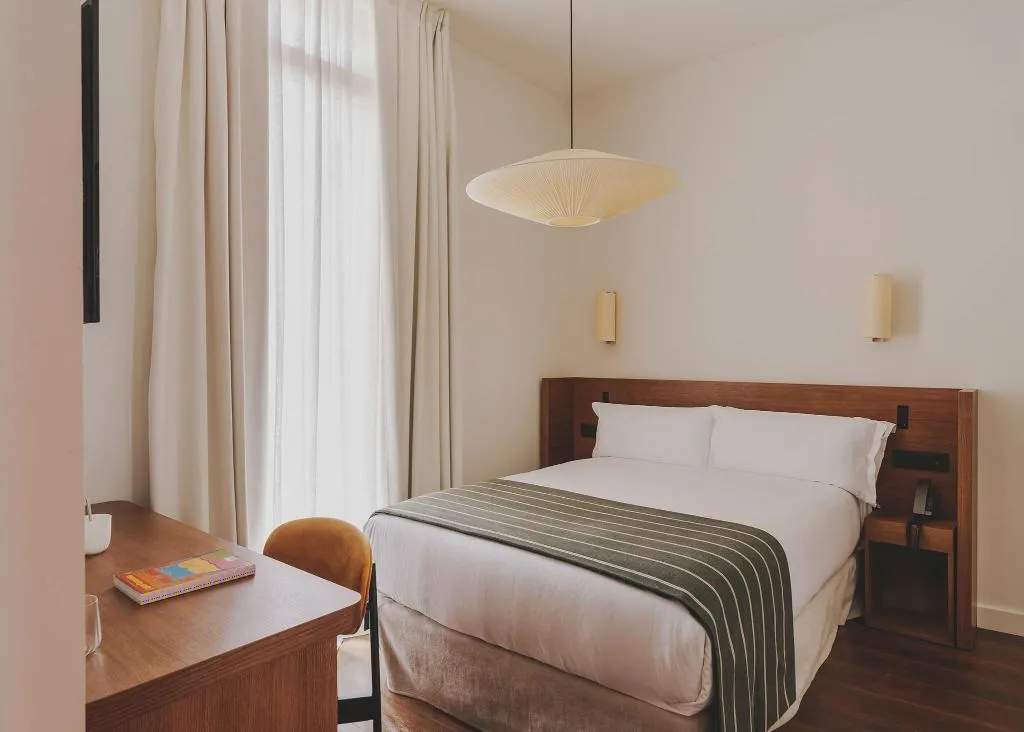 SINGLE STANDARD Room, Regina, Barcelona