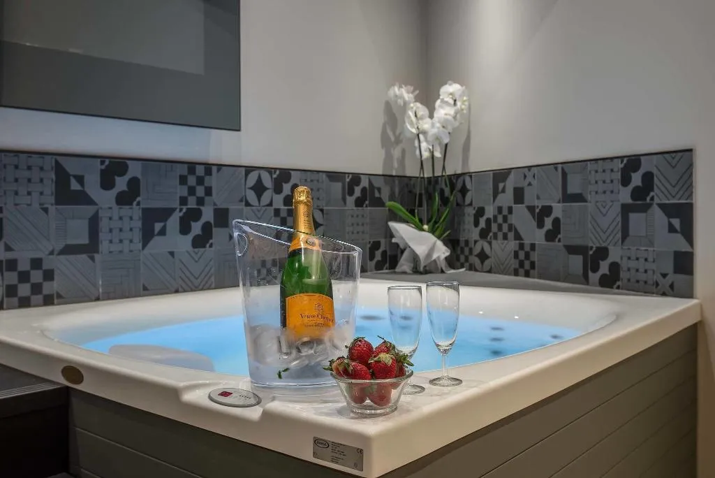 Sports and Entertainment, Navona Street Hotel, Rome