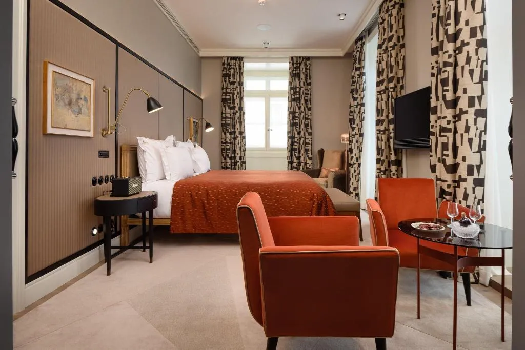 SUITE KING SIZE BED Room, Bairro Alto, Lisbon