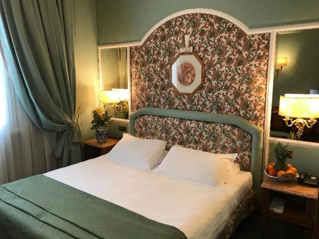 DOUBLE SINGLE USE CLASSIC Room, Room Select Mecenate Palace, Rome