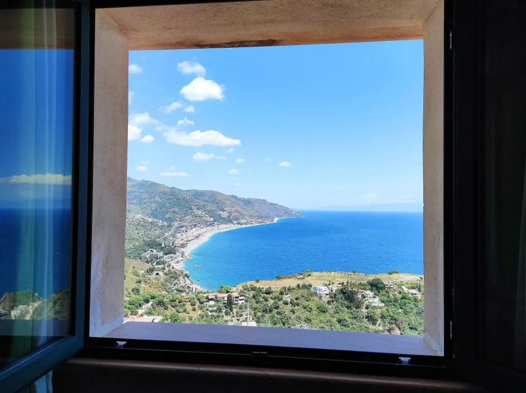 STUDIO SEA VIEW WITH TERRACE Room, La Pensione Svizzera, Taormina