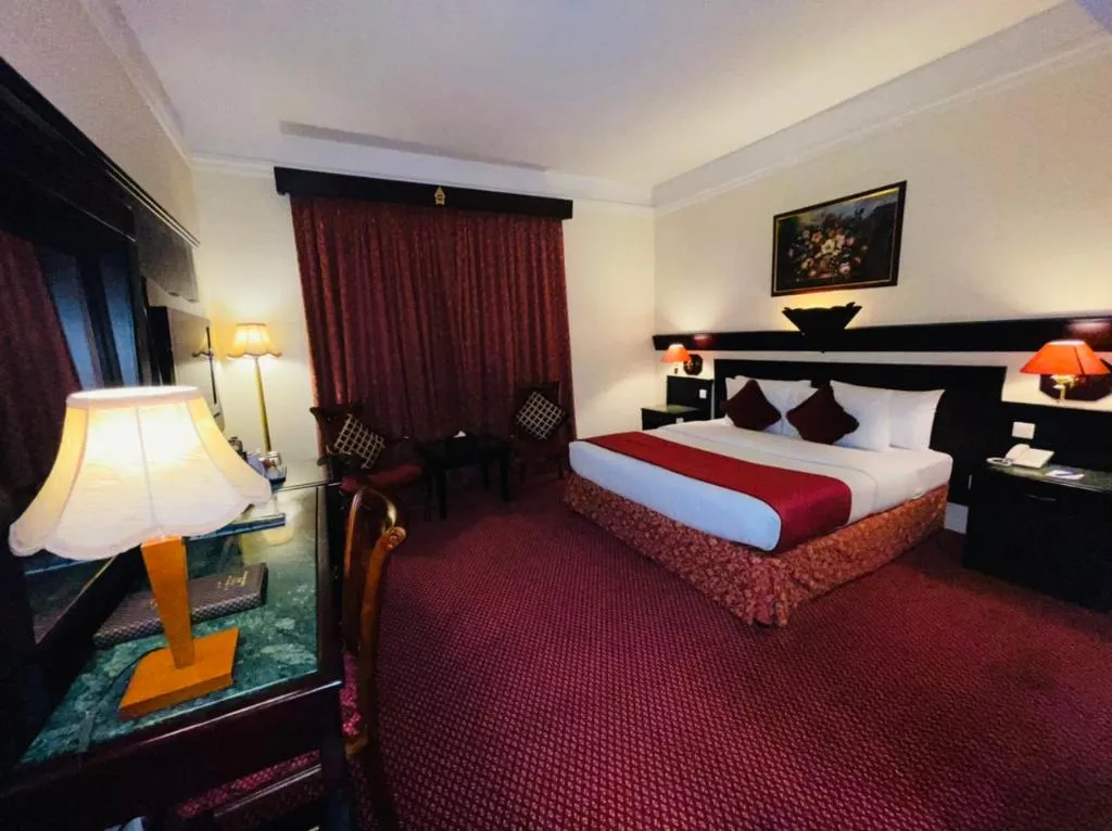 Room, Claridge, Dubai