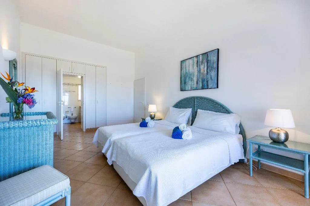 APARTMENT TWO BEDROOMS Room, Vila Palmeira, Algarve