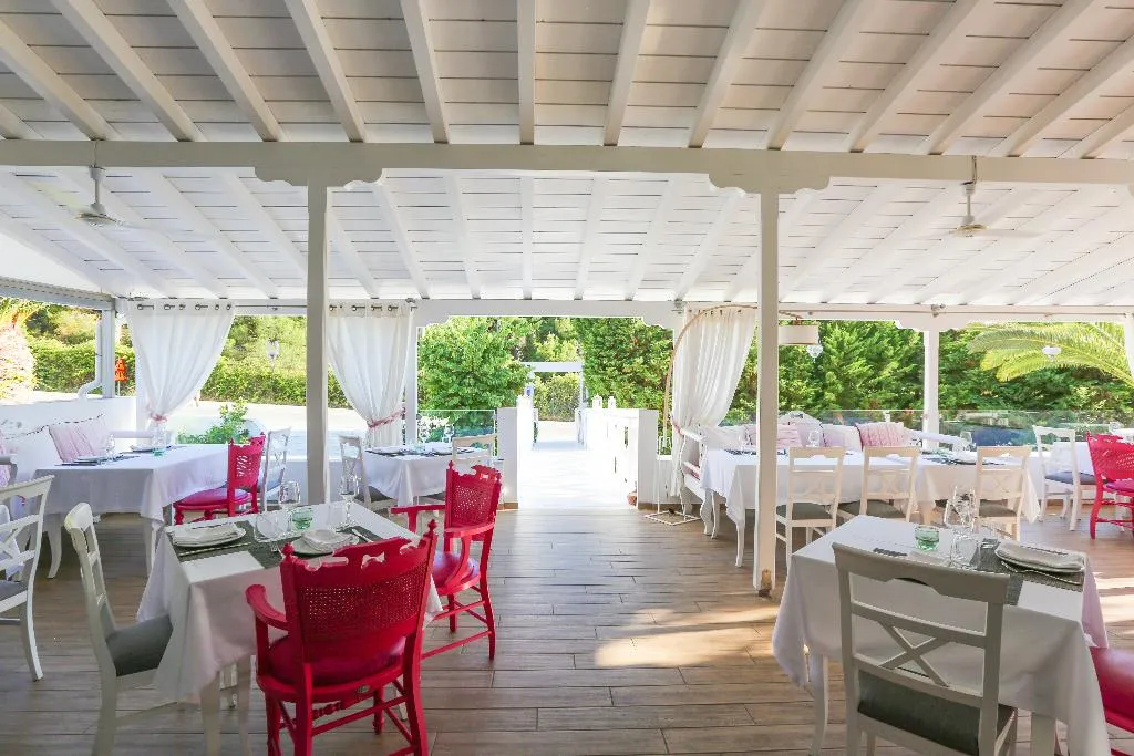 Restaurant, Mandraki Village, Skiathos