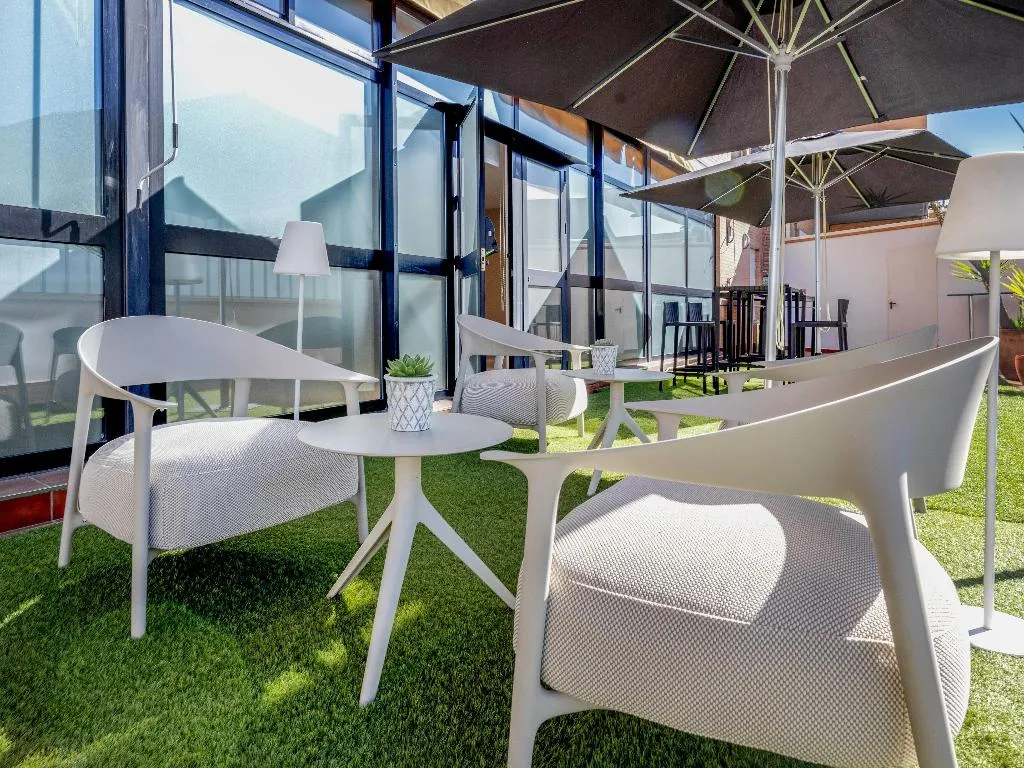 Restaurant, Málaga Alameda Centro Affiliated by Melia, Costa Del Sol