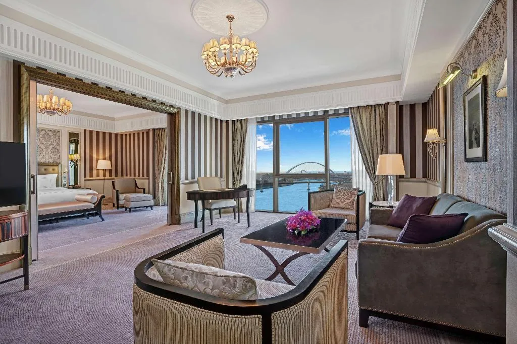 SUITE SUPERIOR Room, Al Habtoor Palace, Dubai
