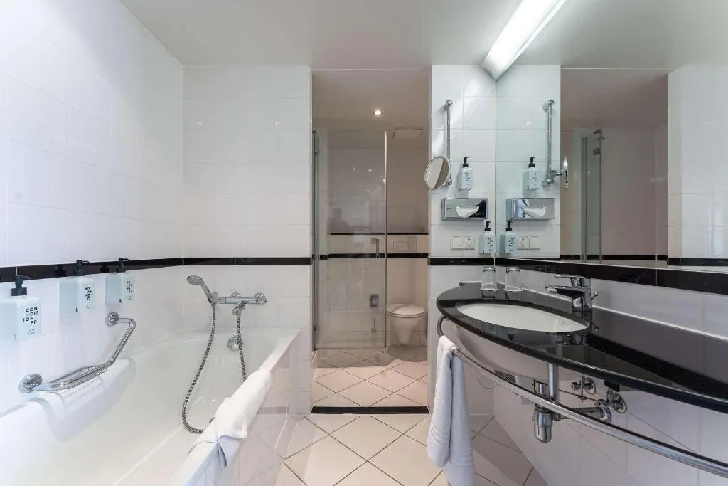 JUNIOR SUITE STANDARD Room, Scandic Gdansk, Gdansk