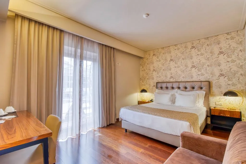 Double or Twin STANDARD Room, Hotel Lis Batalha, Porto