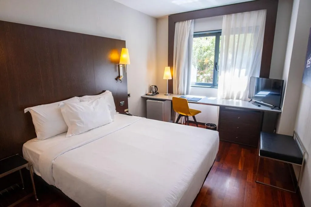 DOUBLE QUEEN SIZE BED Room, Hotel Vilamari, Barcelona