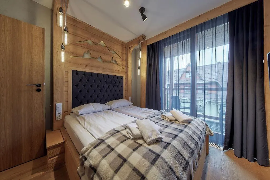 Room, ApartHotel Giewont, Krakow