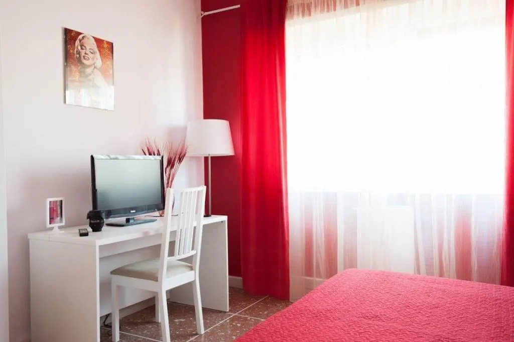 Room, Parco Delle Valli Bedrooms, Rome