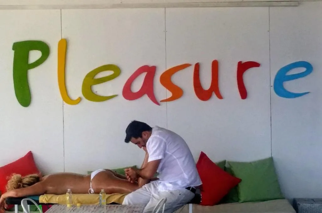 Sports and Entertainment, Pleasure Beachside Studios, Santorini
